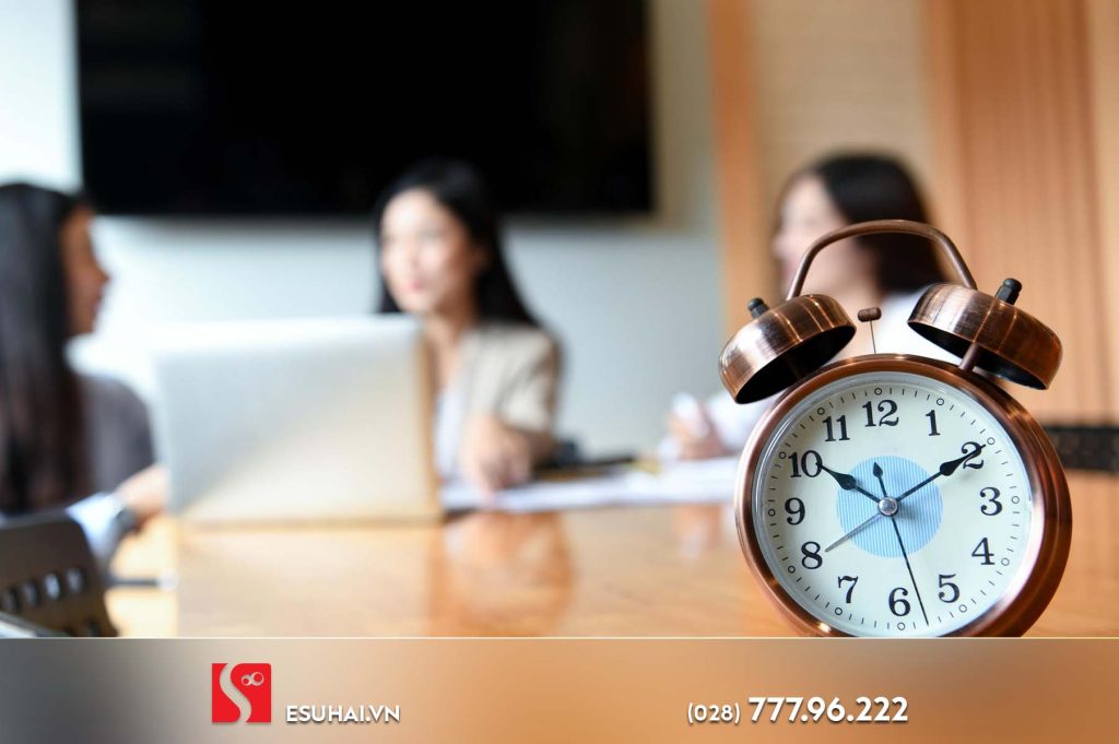 Lưu ý về Thời gian làm việc & Chế độ nghỉ phép